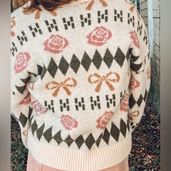 Women’s Floral Bow Rose Knit  Patterned Cardigan Sweater Cottagecore Boho SMALL - Picture 2 of 4